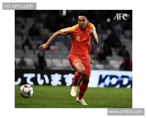 华人后裔足球明星的崛起与成就背后的故事与影响